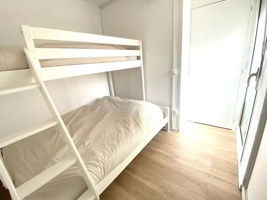 Superbe *Port Frejus*Piscine*Lumineux* 5 Personnes Apartamento França